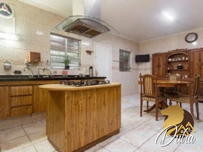 Padrão Jardim Europa 332m² 03 Dormitórios 01 Suítes 2 Vagas