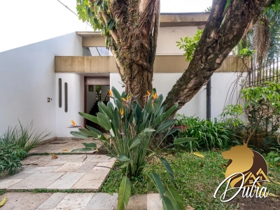 Padrão Cidade Jardim 690m² 04 Dormitórios 04 Suítes 4 Vagas