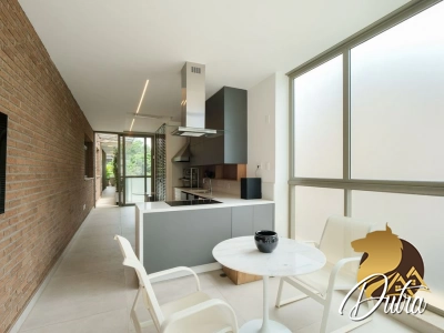 Cond. I.180 Ibirapuera Vila Mariana 520m² 04 Dormitórios 04 Suítes 5 Vagas