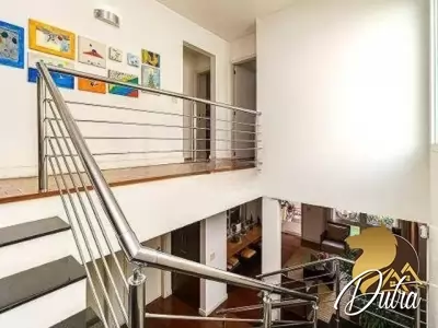 Padrão Chácara Monte Alegre 355m² 04 Dormitórios 02 Suítes 4 Vagas