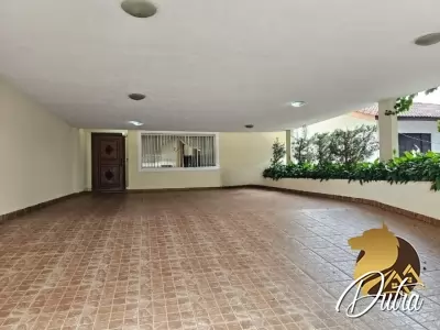 Padrão Brooklin Paulista 423m² 06 Dormitórios 04 Suítes 6 Vagas