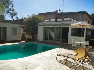 Padrão Alto de Pinheiros 377m² 04 Dormitórios 02 Suítes 4 Vagas