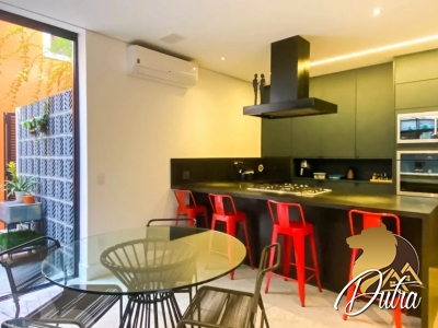 Padrão Jardim Paulistano 200m² 03 Dormitórios 01 Suítes 2 Vagas