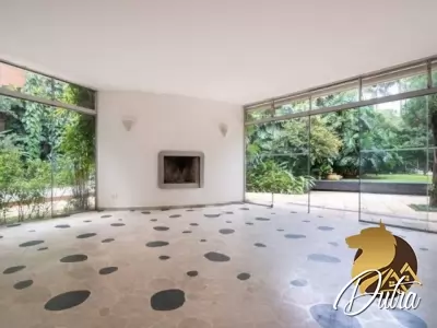 Padrão Jardim América 764m² 05 Dormitórios 02 Suítes 6 Vagas