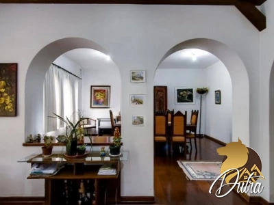 Padrão Planalto Paulista 386m² 04 Dormitórios 03 Suítes 4 Vagas