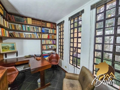 Padrão Indianópolis 193m² 04 Dormitórios 01 Suítes 3 Vagas