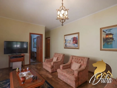 Padrão Jardim Morumbi 460m² 04 Dormitórios 02 Suítes 4 Vagas