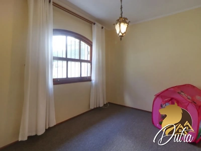 Padrão Jardim Morumbi 460m² 04 Dormitórios 02 Suítes 4 Vagas