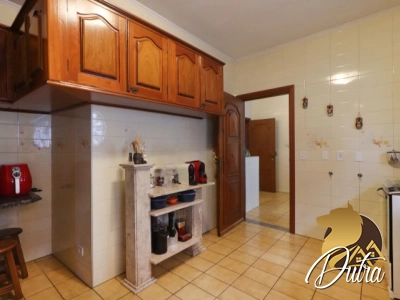 Padrão Jardim Morumbi 460m² 04 Dormitórios 02 Suítes 4 Vagas