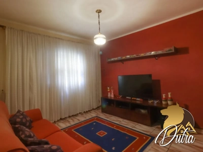 Padrão Jardim Morumbi 460m² 04 Dormitórios 02 Suítes 4 Vagas