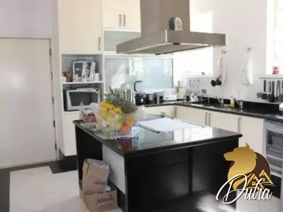 Padrão Jardim Paulista 800m² 04 Dormitórios 03 Suítes 10 Vagas