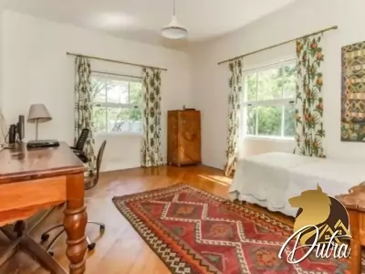 Padrão Jardim América 370m² 04 Dormitórios 03 Suítes 4 Vagas