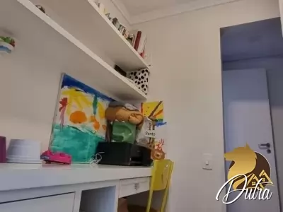 Edifício Prince de Lyon Moema pássaros 180m² 03 Dormitórios 02 Suítes 3 Vagas