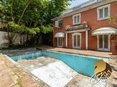 Padrão Cidade Jardim 900m² 04 Dormitórios 04 Suítes 4 Vagas