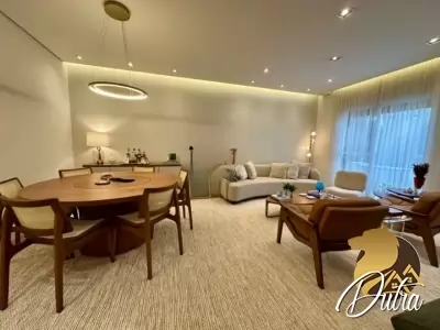 Saint James Special Houses Campo Belo 223m² 04 Dormitórios 04 Suítes 5 Vagas