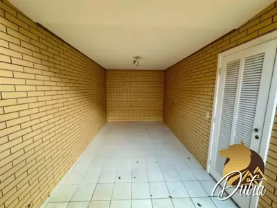 Saint James Special Houses Campo Belo 223m² 04 Dormitórios 04 Suítes 5 Vagas