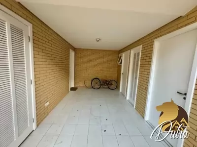 Saint James Special Houses Campo Belo 223m² 04 Dormitórios 04 Suítes 5 Vagas