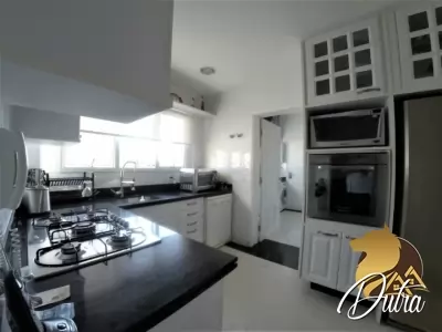 Edifício Saint Etienne Moema 360m² 04 Dormitórios 02 Suítes 6 Vagas