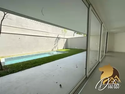 Condomínio Jamestown Campo Belo 401m² 04 Dormitórios 04 Suítes 3 Vagas