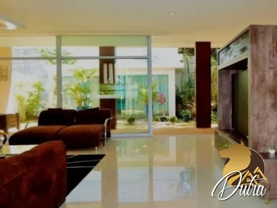 Casa de Condomínio Jardim Cordeiro 512m² 04 Dormitórios 04 Suítes 7 Vagas