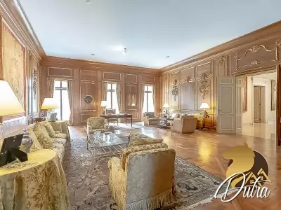 Padrão Jardim América 1200m² 05 Dormitórios 05 Suítes 20 Vagas