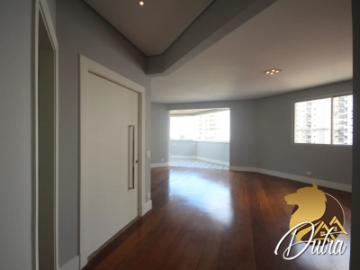 Golden Park Vila Uberabinha 244m² 04 Dormitórios 03 Suítes 3 Vagas