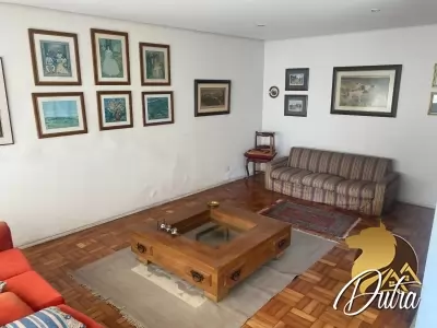 Padrão Jardim América 523m² 04 Dormitórios 02 Suítes 10 Vagas