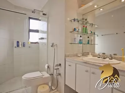 Athenas Moema 400m² 04 Dormitórios 03 Suítes 3 Vagas