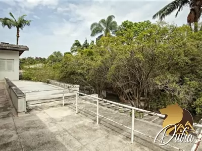 Padrão Jardim América 985m² 04 Dormitórios 04 Suítes 7 Vagas