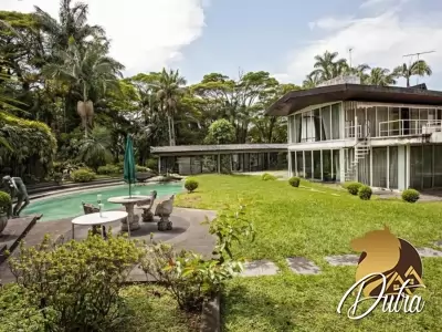 Padrão Jardim América 985m² 04 Dormitórios 04 Suítes 7 Vagas