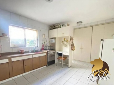 Padrão Jardim Guedala 600m² 05 Dormitórios 04 Suítes 14 Vagas