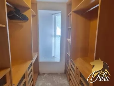 Padrão Fazenda Morumbi 400m² 03 Dormitórios 03 Suítes 6 Vagas