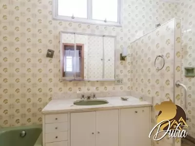 Padrão Vila Olímpia 270m² 03 Dormitórios 03 Suítes 5 Vagas