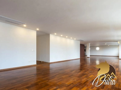 Arlene e Luciene Itaim Bibi 325m² 03 Dormitórios 03 Suítes 4 Vagas