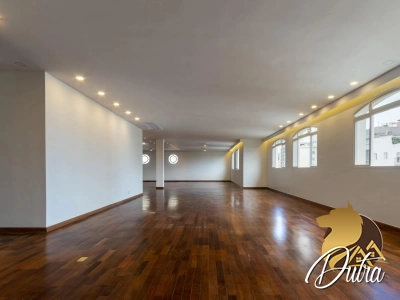 Arlene e Luciene Itaim Bibi 325m² 03 Dormitórios 03 Suítes 4 Vagas