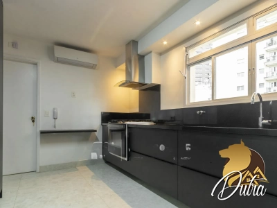Arlene e Luciene Itaim Bibi 325m² 03 Dormitórios 03 Suítes 4 Vagas