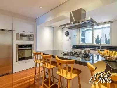 Nine Fernandes de Abreu Vila Nova Conceição 263m² 03 Dormitórios 03 Suítes 4 Vagas