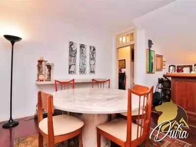 Padrão Jardim Europa 286m² 04 Dormitórios 04 Suítes 2 Vagas