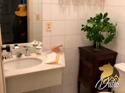 Padrão Jardim Europa 286m² 04 Dormitórios 04 Suítes 2 Vagas