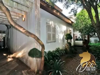 Padrão Jardim Europa 286m² 04 Dormitórios 04 Suítes 2 Vagas