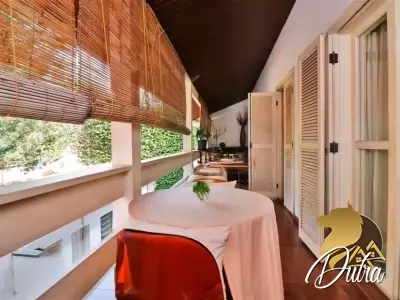 Padrão Jardim Europa 286m² 04 Dormitórios 04 Suítes 2 Vagas