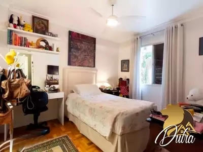 Padrão Jardim Europa 286m² 04 Dormitórios 04 Suítes 2 Vagas