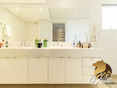 Padrão Alto de Pinheiros 256m² 04 Dormitórios 02 Suítes 5 Vagas
