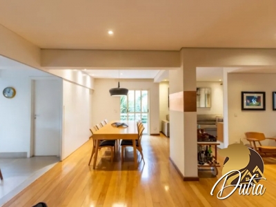 Padrão Alto de Pinheiros 256m² 04 Dormitórios 02 Suítes 5 Vagas