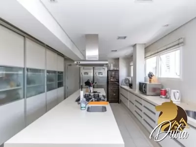Edifício Henry Cerqueira César 325m² 03 Dormitórios 02 Suítes 2 Vagas