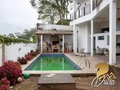 Padrão Jardim Panorama 394m² 05 Dormitórios 03 Suítes 6 Vagas