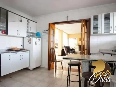 Padrão Jardim Panorama 394m² 05 Dormitórios 03 Suítes 6 Vagas