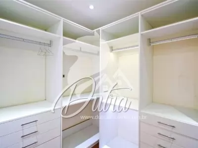 Edifício Vila Moura Cerqueira César 346m² 03 Dormitórios 03 Suítes 2 Vagas