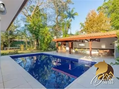 Padrão Jardim Marajoara 371m² 05 Dormitórios 02 Suítes 2 Vagas