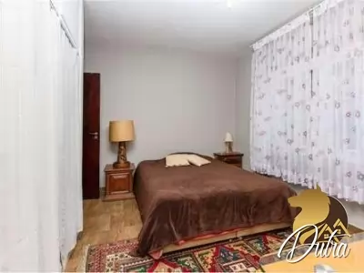 Padrão Jardim Marajoara 371m² 05 Dormitórios 02 Suítes 2 Vagas